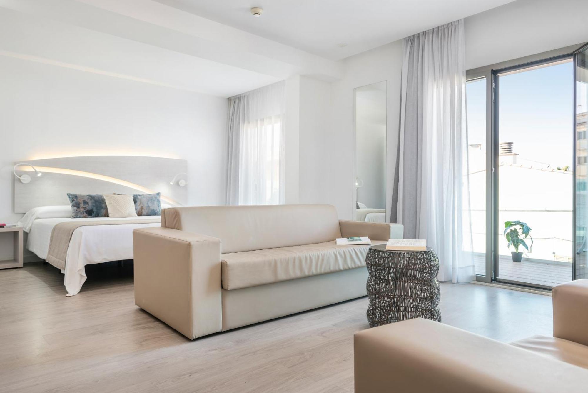 Llaut Boutique Hotel (Adults Only) Can Picafort  Δωμάτιο φωτογραφία