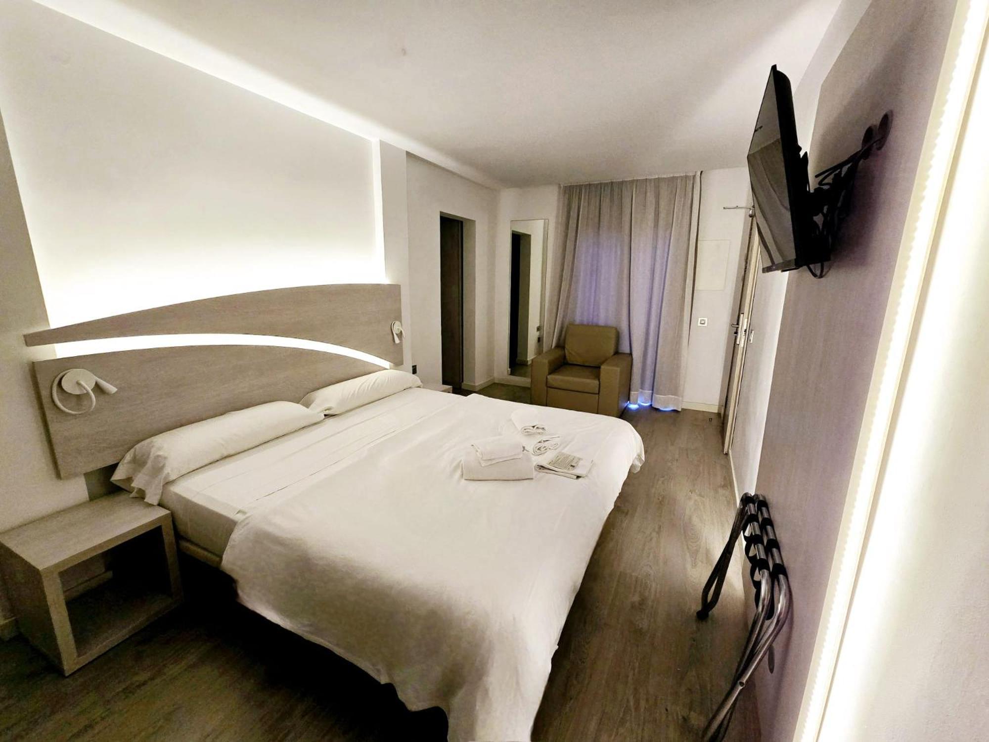 Llaut Boutique Hotel (Adults Only) Can Picafort  Δωμάτιο φωτογραφία
